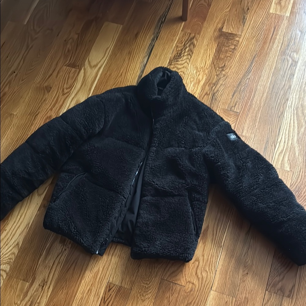 Alo men’s Sherpa stage black puffer jacket - S